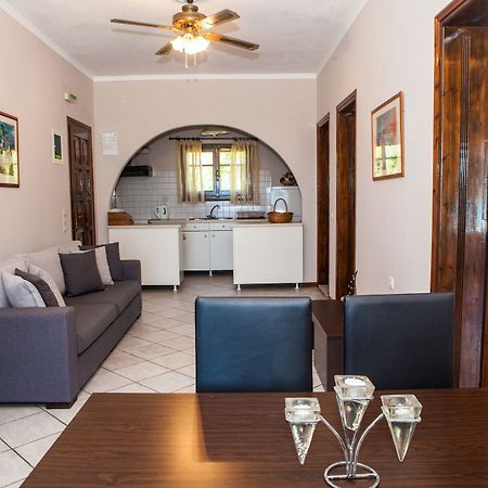 Eleana Apartments And Studios Agios Georgios  Dış mekan fotoğraf